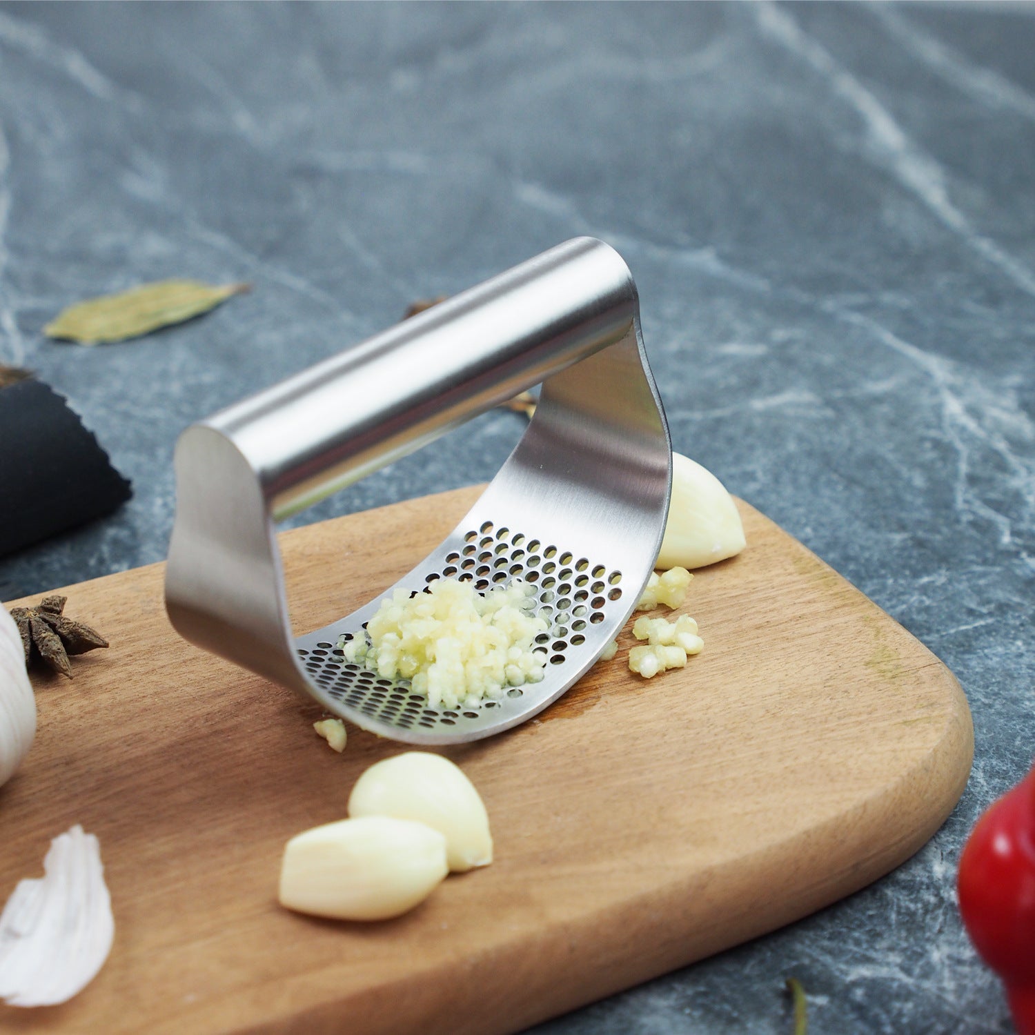 Stainless Steel Garlic Press Rocker – Manual Mincer & Crusher for Garlic & Ginger